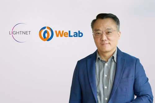 WeLab-Lightnet_Dr Chalee.jpg